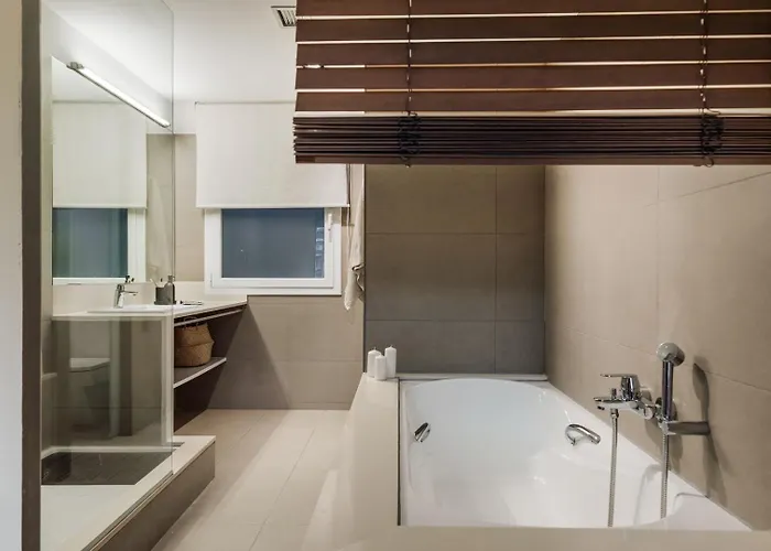 Bayal - 2 Bedrooms And Balcony In El Putxet Apartman Barcelona